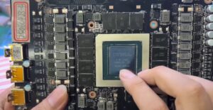 Vigyázz! - A csalók így tesznek hamis GPU-t az RTX 4090 videokártyákra