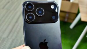 Meglepő színekkel erősít majd az idei iPhone 17 széria