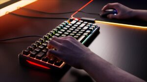 Ár-érték bajnok, olcsó gamer billentyűzettel támad a Glorious