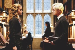Harry Potter sorozat: Forgatási fotókon az új Hermione és Draco